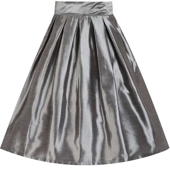 Lindy Bop Dresses & Skirts - Lindy Bop Marnie Swing/Skater Skirt with Pockets!